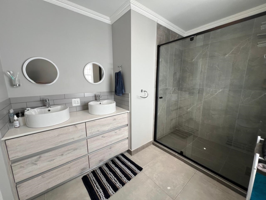 3 Bedroom Property for Sale in Fountains Estate Eastern Cape